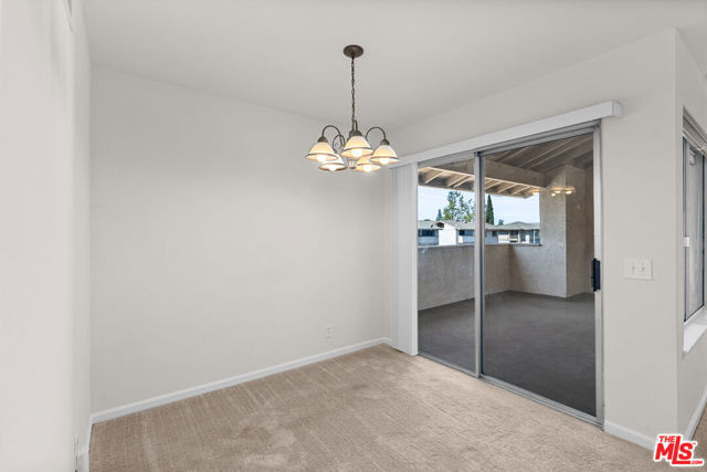 186 Southampton Way, Placentia CA: https://media.crmls.org/mediaz/f192627a-918b-42b4-8a53-b10c3b221085.jpg