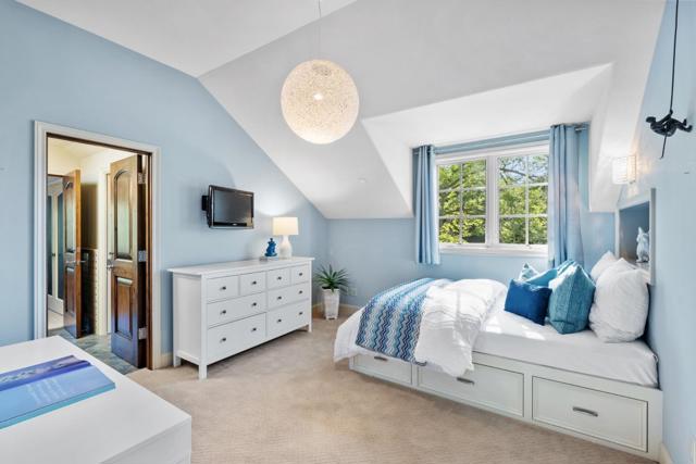 15985 Shannon Road, Los Gatos CA: https://media.crmls.org/mediaz/f192a91a-8f13-4d5c-aec6-5b16a7833f8a.jpg