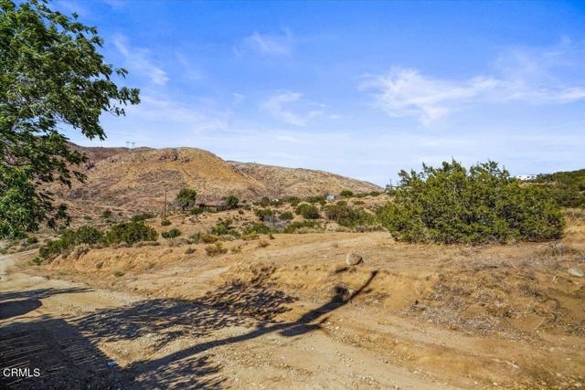 Detail Gallery Image 12 of 25 For 510 E Soledad Rd, Palmdale,  CA 93510 - 4 Beds | 3 Baths