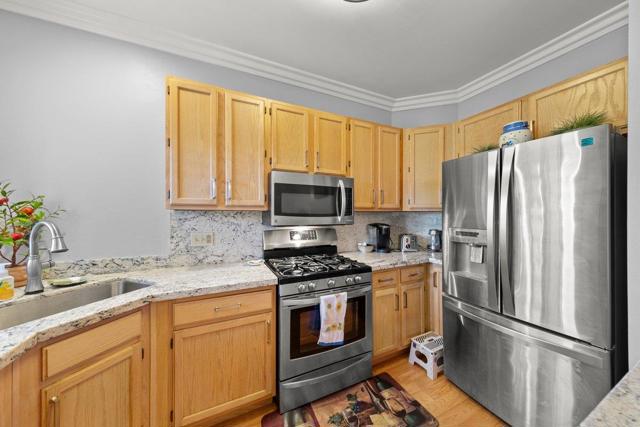 160 Troon Way, Half Moon Bay CA: https://media.crmls.org/mediaz/f1936613-107b-4a6f-9198-f988d2b17a1f.jpg