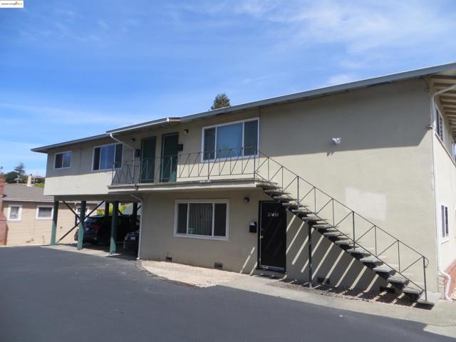 21462 Ocean View Dr, Hayward CA: https://media.crmls.org/mediaz/f193fb0e-341a-4da0-8125-e630f2d09ff7.jpg