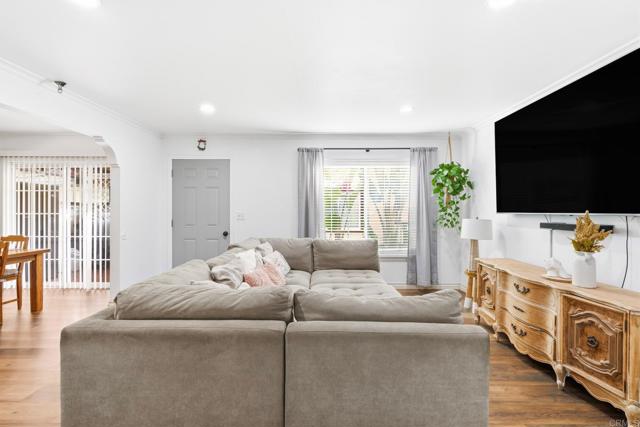 Detail Gallery Image 7 of 28 For 1560 Monterey Pine Dr #B,  San Ysidro,  CA 92173 - 3 Beds | 1/1 Baths