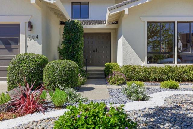 764 Bain Place, Redwood City CA: https://media.crmls.org/mediaz/f1952e98-c267-4fae-92b0-af7f5bc15234.jpg