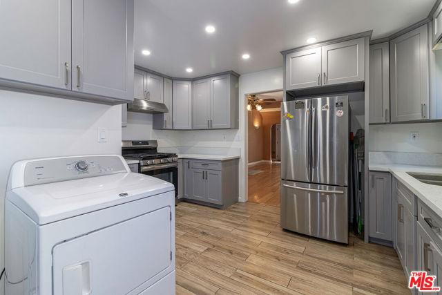 2807 S Bedford Street, Los Angeles CA: https://media.crmls.org/mediaz/f195d41f-0957-44e9-a3bd-54041d886165.jpg
