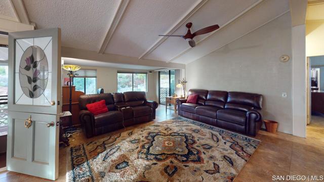 18218 Paradise Mountain Rd, Valley Center CA: https://media.crmls.org/mediaz/f1968fe1-abff-44fe-b05e-ec1a632bb60e.jpg
