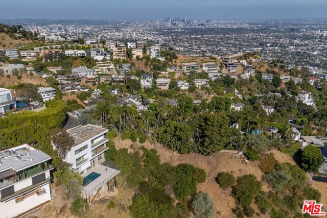 1853 Sunset Plaza Drive, Los Angeles CA: https://media.crmls.org/mediaz/f1990ed0-62bf-4f8e-a0ef-124235275f9c.jpg