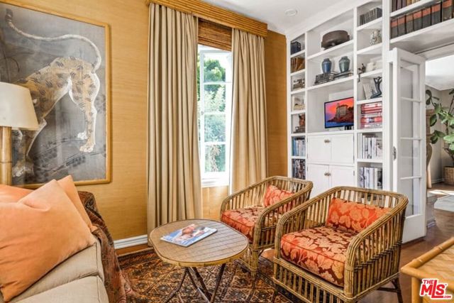 1416 Havenhurst Drive, West Hollywood CA: https://media.crmls.org/mediaz/f19917c7-2d4b-4bee-a0b1-7c7ee6439b85.jpg