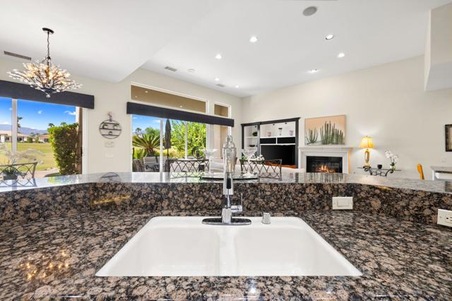 727 Arrowhead Drive, Palm Desert, CA 92211