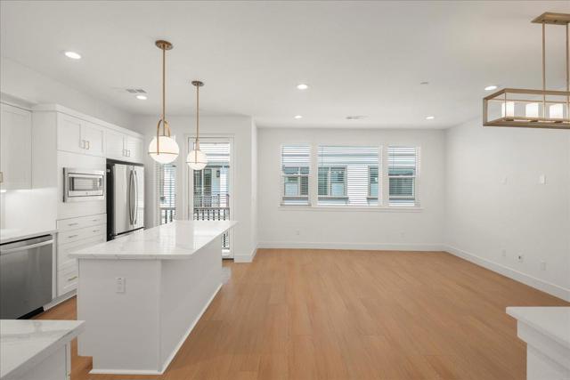 224 Carroll Street, Sunnyvale CA: https://media.crmls.org/mediaz/f199bd4e-fbf2-4285-8455-85ad30cb703b.jpg