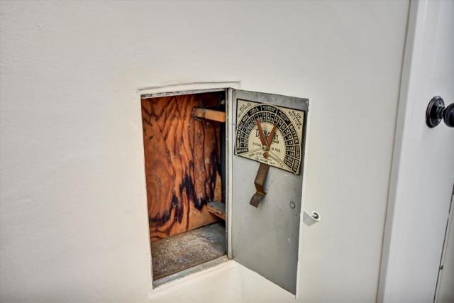 80 Hobson Street, San Jose CA: https://media.crmls.org/mediaz/f199e200-9206-4524-85ea-3fe93a8fcc31.jpg
