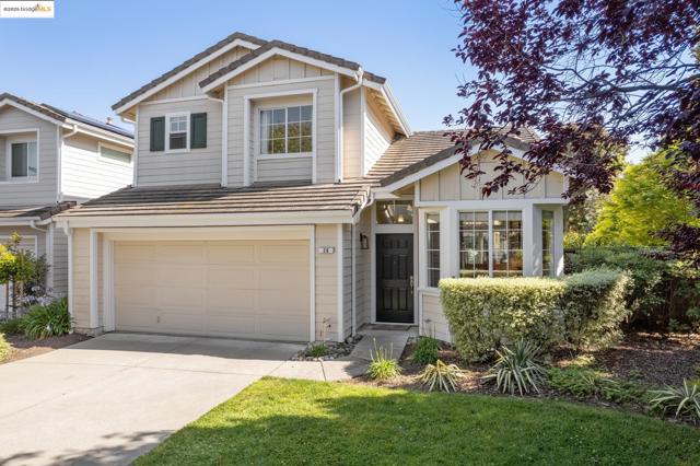 26 Farallon Ct, Richmond CA: https://media.crmls.org/mediaz/f19a2fcb-d494-4c96-89a2-08885a2ccf25.jpg