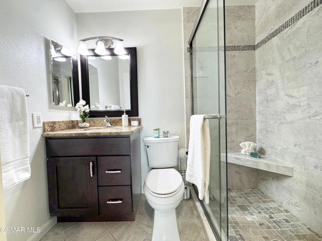 607 Valley Oak Lane, Newbury Park CA: https://media.crmls.org/mediaz/f19ad467-f74c-4e38-8526-740d0e01bd12.jpg