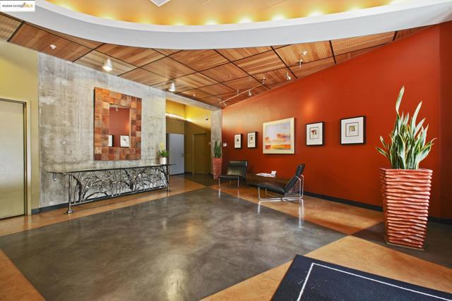 170 King St, San Francisco CA: https://media.crmls.org/mediaz/f19af837-c07d-4c45-88cf-ea5416eedc76.jpg