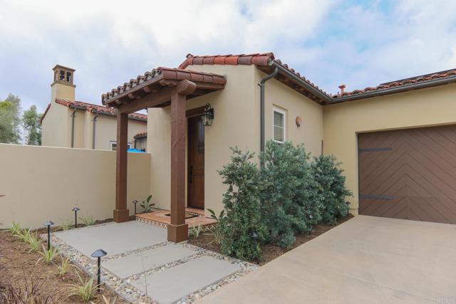 Image 20 of 35 For 8134 Santaluz Village Green N.