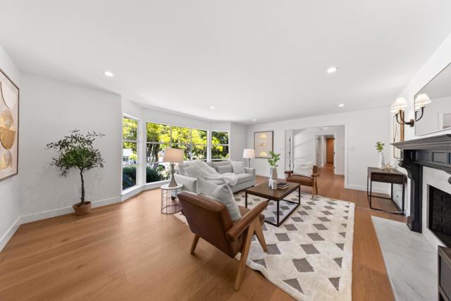 1575 Kingswood Drive, Hillsborough CA: https://media.crmls.org/mediaz/f19c0e1b-60a0-4616-b9ef-53d8574a8833.jpg