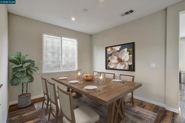 1808 Palacio Dr, Pittsburg CA: https://media.crmls.org/mediaz/f19c1db1-a30d-4297-9458-5fd3a184c646.jpg