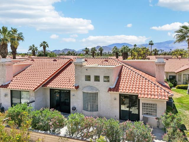 110 Celano Circle, Palm Desert CA: https://media.crmls.org/mediaz/f19c37de-244d-4964-a099-1ff6cba119f5.jpg