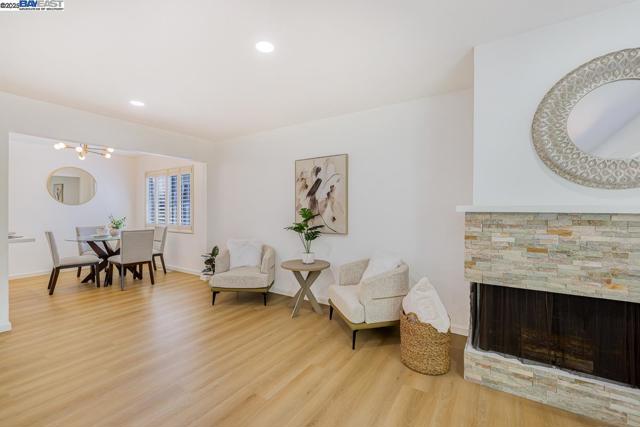 Image 10 of 58 For 1848 Trym St
