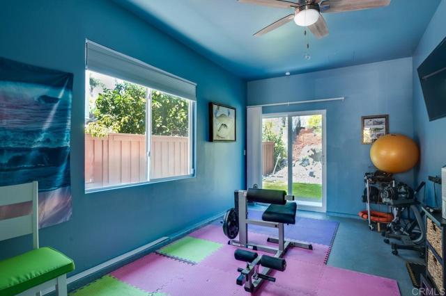 3461 Rich Field Drive, Carlsbad CA: https://media.crmls.org/mediaz/f19d01e7-affc-4ed7-9355-f6105ae7a97a.jpg