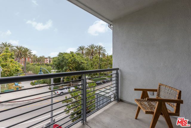 13045 Pacific, Los Angeles CA: https://media.crmls.org/mediaz/f19d0b3b-54b0-4328-b4bf-96149fbf96ce.jpg