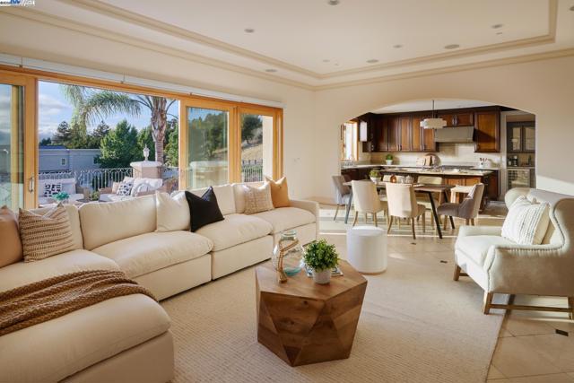 44506 Vista Grande Court, Fremont CA: https://media.crmls.org/mediaz/f19f4b56-a96d-447d-b201-13ed56bd1af5.jpg