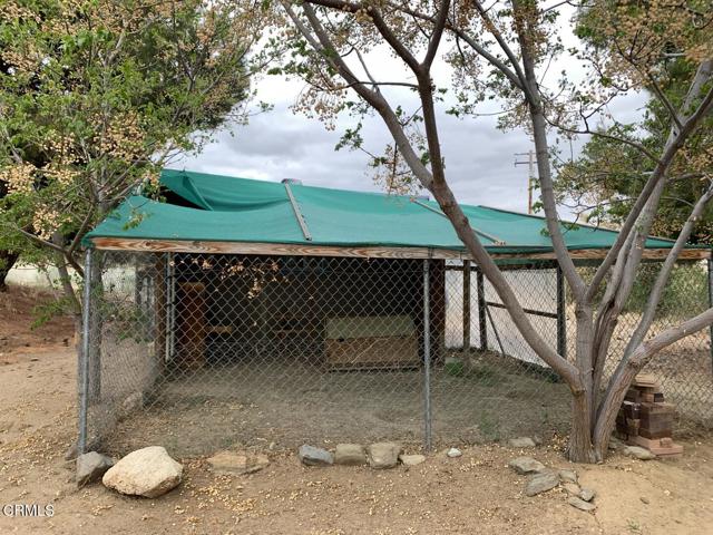 9020 Pionero Road, Pinon Hills CA: https://media.crmls.org/mediaz/f1a07610-7ac0-49ea-af35-782da1c24247.jpg