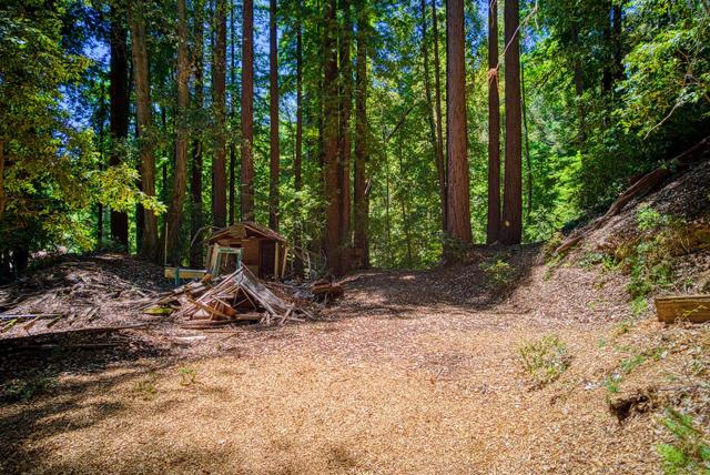 15998 Stetson Road, Los Gatos CA: https://media.crmls.org/mediaz/f1a0b523-e3be-4150-b1e9-8f193eb32d37.jpg