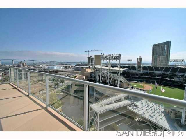 253 10Th Ave, San Diego CA: https://media.crmls.org/mediaz/f1a0da92-cb93-4d8c-b854-0b91672f40e0.jpg