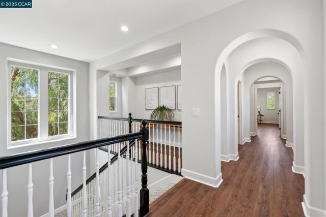 492 Calico Ct, San Ramon CA: https://media.crmls.org/mediaz/f1a12cca-4861-4a85-af81-33a3d97d84fb.jpg