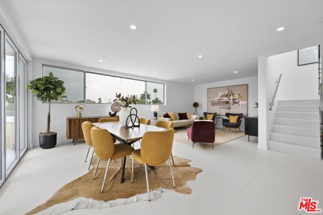 621 N Kings Road, West Hollywood CA: https://media.crmls.org/mediaz/f1a17896-952c-4b31-9442-7a657f6c2196.jpg