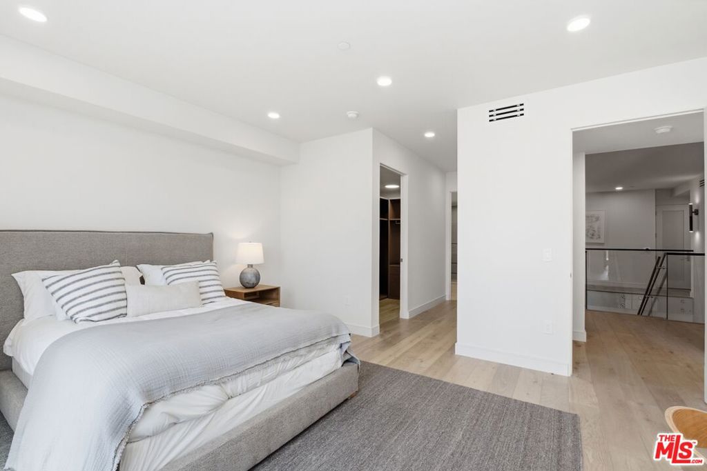 MLS #26655713 image #22
