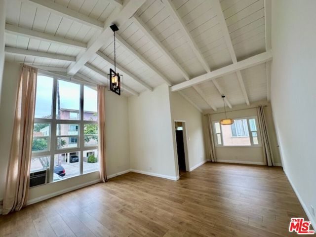1114 S Sherbourne Drive, Los Angeles CA: https://media.crmls.org/mediaz/f1a2d852-8475-4180-825a-b9fa9a59f9e3.jpg