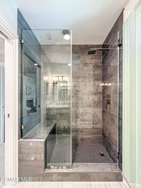 581 Lakeview Canyon Road, Westlake Village CA: https://media.crmls.org/mediaz/f1a3af1d-7966-4b95-9183-e6bc0819f86d.jpg