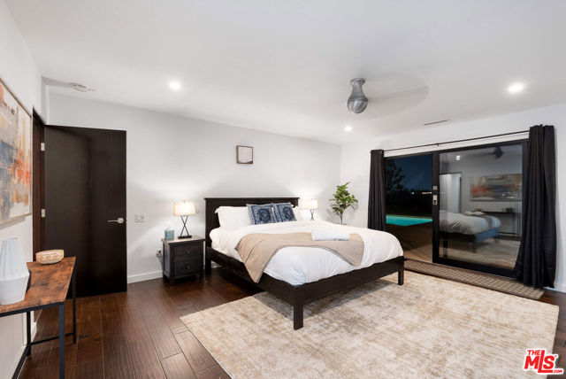 3235 Steven Drive, Encino CA: https://media.crmls.org/mediaz/f1a549c0-2e71-4adb-bab6-f00873870baa.jpg