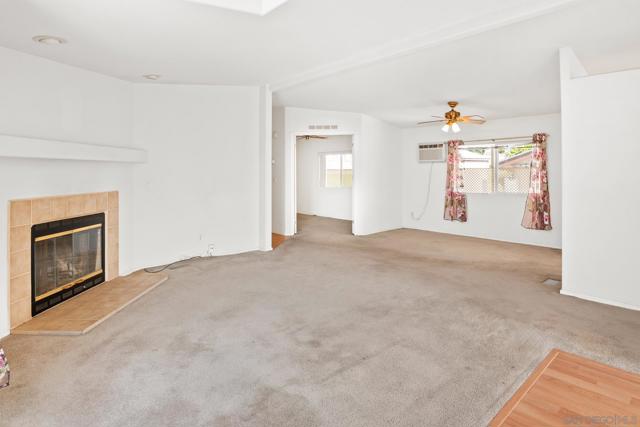 328 Killdeer, Oceanside CA: https://media.crmls.org/mediaz/f1a5758e-9908-4fb6-b624-45857f14c005.jpg