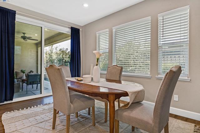 4650 Martha Ave, Tracy CA: https://media.crmls.org/mediaz/f1a71df7-0423-4615-8bd7-3b5bd930e293.jpg