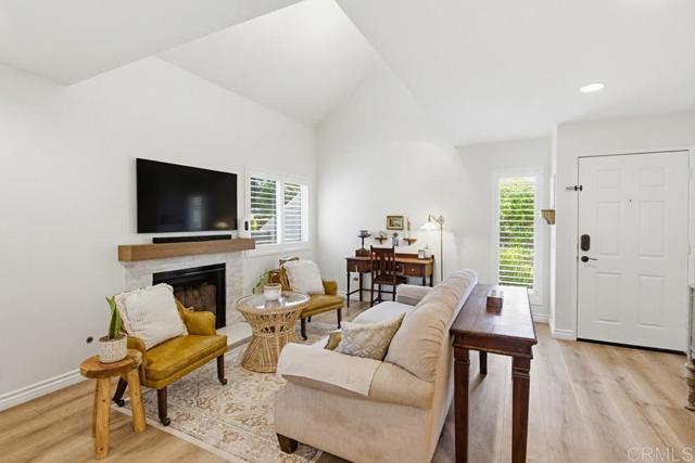 Detail Gallery Image 8 of 41 For 11870 Caminito Ronaldo #139,  San Diego,  CA 92128 - 3 Beds | 2 Baths