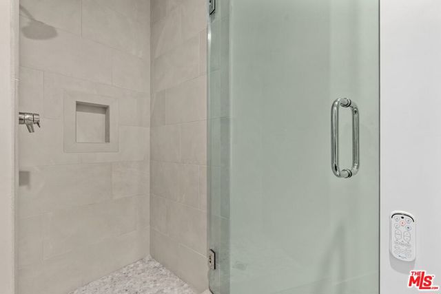 3623 1/2 S Centinela Avenue, Los Angeles CA: https://media.crmls.org/mediaz/f1aa8132-9bf6-421a-83e7-e5c44b7b7665.jpg