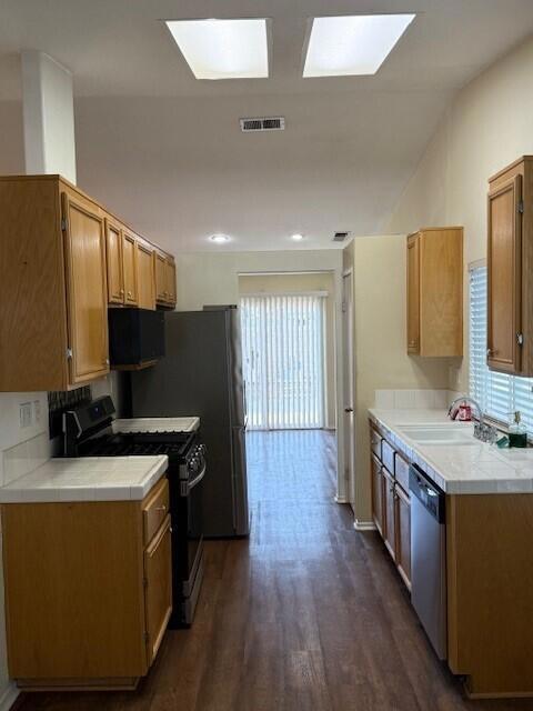 82596 Lincoln Drive Drive, Indio CA: https://media.crmls.org/mediaz/f1aa95b0-9b82-40bf-95bb-c7096aa64df4.jpg
