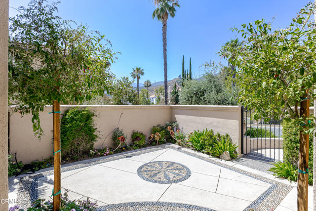 3911 Lilac Canyon Lane, Altadena CA: https://media.crmls.org/mediaz/f1ab0229-a2ae-4a69-867b-161650fe537b.jpg