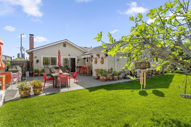 1797 W Campbell Avenue, Campbell CA: https://media.crmls.org/mediaz/f1ab03e4-c5fc-4113-88ae-39fe1f554e7b.jpg