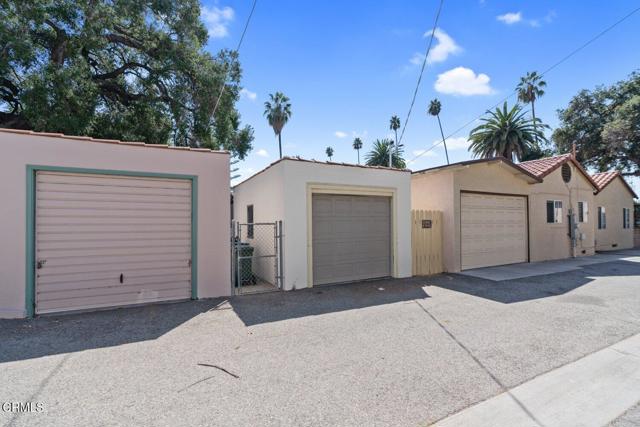 1421 Monte Vista Street, Pasadena CA: https://media.crmls.org/mediaz/f1abdaf8-b368-4185-9f46-e2aa2e92176b.jpg
