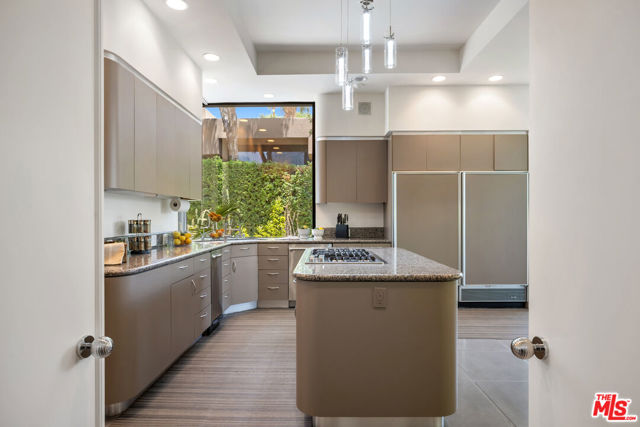 6 Rocky Lane, Rancho Mirage CA: https://media.crmls.org/mediaz/f1ac2c5b-c447-42b6-9aff-888041ea2fc4.jpg