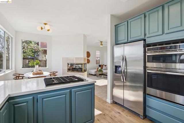 2004 Fries Ct, Martinez CA: https://media.crmls.org/mediaz/f1ac5433-1c0a-4325-9c13-75cd8cbfee14.jpg