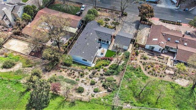 1592 SPRINGBROOK RD, Walnut Creek CA: https://media.crmls.org/mediaz/f1acb32b-ca55-4200-a11a-b0d15f583b00.jpg
