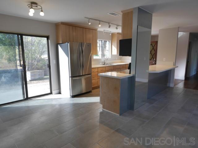 8209 Mesa Rd, Santee CA: https://media.crmls.org/mediaz/f1ae3801-767d-43c5-827f-a3e42777f137.jpg