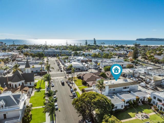 Detail Gallery Image 3 of 54 For 966 C Ave, Coronado,  CA 92118 - 2 Beds | 2 Baths