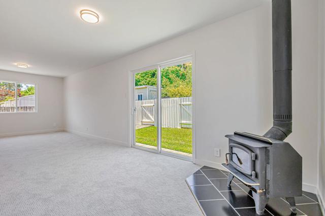 921 Newman Drive, South San Francisco CA: https://media.crmls.org/mediaz/f1aedc89-83f3-414f-ac38-0417e4bd5e2f.jpg