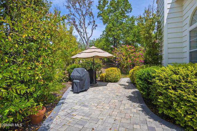 1662 E Janss Road, Thousand Oaks CA: https://media.crmls.org/mediaz/f1af34fe-c8ad-4d63-a16a-d745fe41f735.jpg