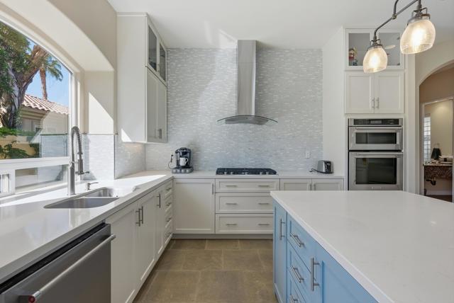 55274 Big Spring, La Quinta CA: https://media.crmls.org/mediaz/f1af644b-3ef9-44f2-8195-5778525babfb.jpg